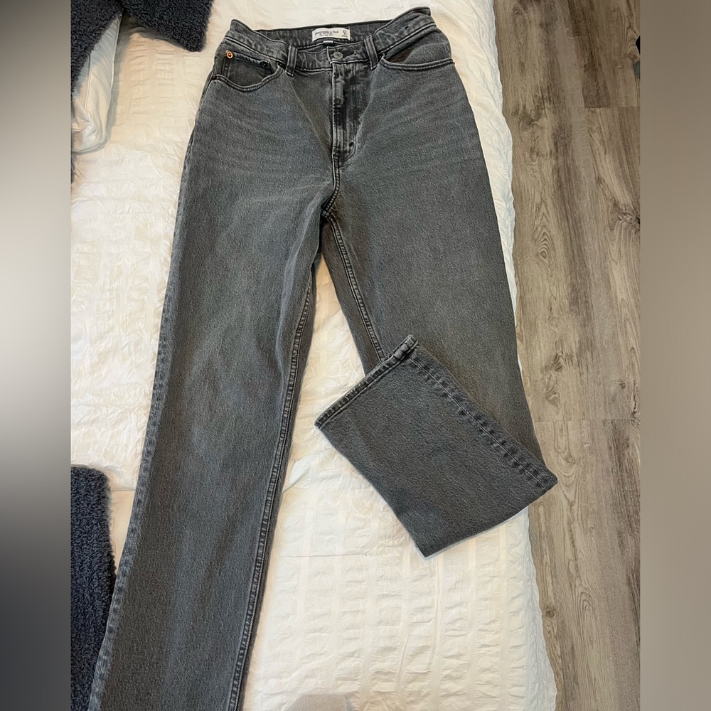 Abercrombie & Fitch 90s Straight Ultra High Rise